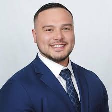 Steve Vela's Instagram, Twitter & Facebook