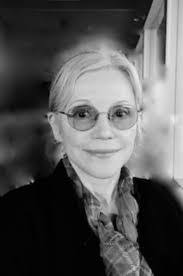 Lori Greenleaf's Instagram, Twitter & Facebook