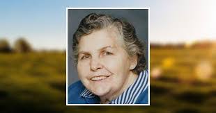 Gloria Bray's Instagram, Twitter & Facebook