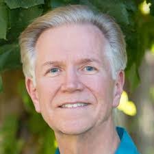 Robert Topham's Instagram, Twitter & Facebook