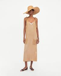 Image 1 Of Double Knit Dress From Zara Zara Outfit Modestil Strickkleid