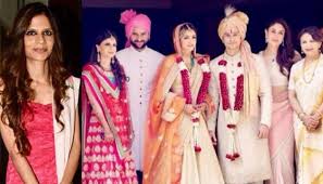 Did You Know Saif Ali Khan And Soha Ali Khan Have Another Lesser Known Sibling Saba Ali Khan Saif Ali Khan Soha Ali Khan Face Yoga