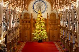 Windsor Castle At Christmas - How Queen ...