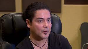 Villanueva met chris perez in the year of 1998 from a mutual friend his name is john garza. Chris Perez Wiki 2021 Net Worth Height Weight Relationship Full Biography Pop Slider