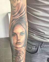 Knee operation, out for 8 weeks. Calciatori E Tatuaggi Fin Dove Si Spinge La Creativita E A Volte Il Dubbio Gusto Corriere It