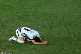 João palhinha (portugal) header from the centre of the box misses to the right following a set piece situation. K601tjidbrmhkm