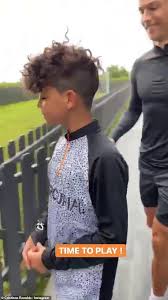 Dos santos aveiro cristiano ronaldo. Cristiano Ronaldo Pays Tribute To Son On His 10th Birthday