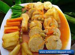 Selat solo ini original.variasinya bisa banyak yang mengganti selat solo dengan galantin dengan pertimbangan lebih praktis. Resep Galantin Daging Sapi Khas Solo Suhendri22