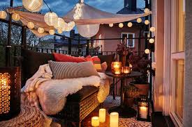 Si tienes suficiente espacio, cualquier elemento que asociemos con el interior de las casas puede poner una nota original en la decoración de terrazas pequeñas… Decoracion De Terrazas 15 Ideas Para Decorar El Exterior