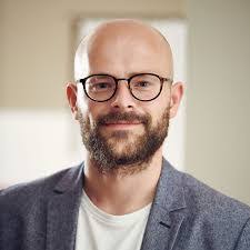 Alan Schilling's Instagram, Twitter & Facebook