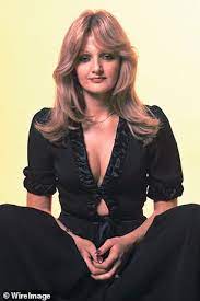 Official remastered hd video for 'lost in france' by bonnie tyler.bonnie tyler's second single 'lost in france' was her first hit, making number 9 in the uk. Bonnie Tyler 69 Reveals She Maintains Her Age Defying Looks With Botox Sessions Twice A Year Readsector