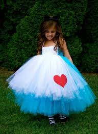 Date una vuelta por el país de las maravillas y vuélvete loco con nuestra gama de disfraces de alicia en el país de las maravillas. Alicia En El Pais De Las Maravillas Disfraz Costume Disfraces Con Tutu Disfraces Para Ninos Disfraces De Ninos