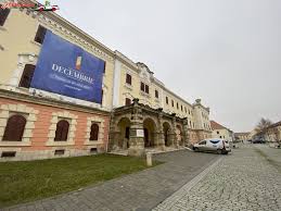 Obiective turistice in alba iulia,locuri de vizitat,divertisment alba iulia, muzee si case de cultura in alba iulia. Muzeul National Al Unirii Din Alba Iulia Galerie Foto Imagini Cu Obiective Turistice