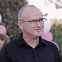 1000+ "Laron" profiles