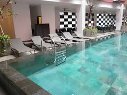 Green Sukabumi Stone Piscinas Microcemento Gresite