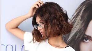These short ombre hair color ideas give from dark to light colors. Balayage Highlight On Dark Hair Short Hair Color Technique Hair Color Tutorial Master Deepak Youtube