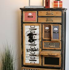 Ce meuble tv met l'accent sur l'originalité en vous proposant un design asymétrique. Meuble D Apothicaire 18 Tiroirs Lamphun Chiffonniers Grainetiers Pier Import