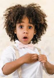 Beige gilet voor jongens en baby's voor bruiloften en doopfeesten