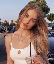 Alida Burgos (alidaburgos0101)