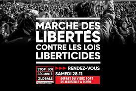 A mulhouse, cette « marche des libertés » s'est symboliquement réunie à 10h place de la liberté, juste à côté du palais de justice avant de se mettre en branle. Marche Des Libertes Manifestation Contre Les Lois Liberticides Marseille Infos Autonomes