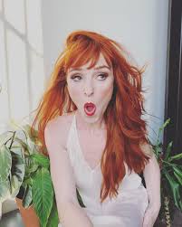 Pin By Jadyn Reyes On Supernatural Noe Natural Redhead Rowena Macleod Dyed Hair