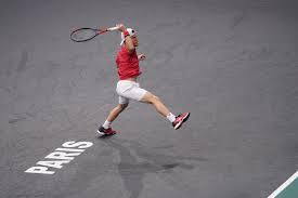 Turneul campionilor, ultima competiţie a sezonului din circuitul masculin de tenis, în care se înfruntă anual cei mai buni opt jucători ai lumii, va avea loc la londra până în 2018, a anunţat preşedintele asociaţiei tenismenilor profesionişti (atp), chris kermode. Se È™tiu ToÈ›i JucÄƒtorii CalificaÈ›i La Turneul Campionilor 2020 GeneraÈ›ia TanÄƒrÄƒ Vs Djokovic È™i Nadal