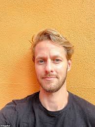 How two Australian friends founded Phizz and built one of the fastest  growing brands in the UK