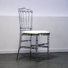 Location de tables rectangles pour vos mariages dans les landes (40) et le pays basque (64) avec loreba, le partenaire de vos fêtes. Location Chaise Napoleon 3 Cristal Avec Assise Simili Cuir Blanche