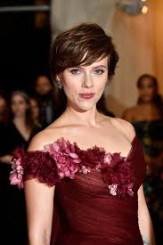 Проблема (we'd like to travel, but the rub is that we have no money. Trans Actors React To Scarlett Johansson S Tone Deaf Rub Tug Casting A Mess Scarlett Johansson Chestnut Hair Scarlett Johanson