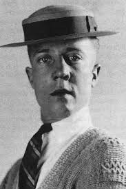 Harry Keaton's Instagram, Twitter & Facebook