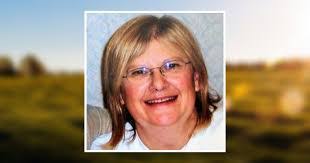 Evelyn Preston's Instagram, Twitter & Facebook