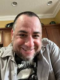 Just here trying to make some friends and have to say this group is  cracking me up. 😆😂🤣