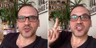 Ak parti samsun kadın kolları üyesi kadınlar, 25 kasım kadına yönelik şiddete karşı uluslararası mücadele günü kapsamında cumhuriyet meydanı'nda bir araya. 2mjx5h Exmxxzm