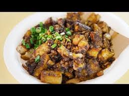 古早美味 傳統炒黑白菜頭粿吃起來味道又香又咸又甜吃過後美味繞舌不忘 food soul food asian dishes