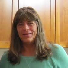 How to deal with poison ivy in the yard and treat breakouts?