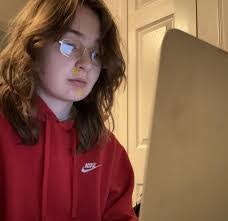 Michelle Armbruster's Instagram, Twitter & Facebook