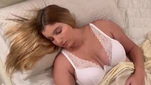 Stepmom desire in each mobile porn clip