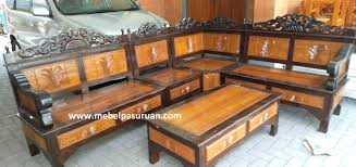 Saat ini kursi sudut kayu yang sedang populer yakni kursi kayu jati yang asal nya dari jepara. Kursi Sudut Mahkota Ii Mebel Di Pasuruan Hasan Mebel Pasuruan