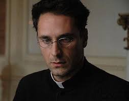 Raoul bova is an italian actor. Beauty Will Save The World
