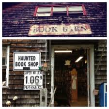 The Book Barn In Niantic Connecticut Also Takes Advantage Of A Simple But Brilliant Idea It Is Get This A Bookstore In A Barn In Fact Bookshop Niantic Books