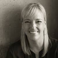 Julie Hibbs's Instagram, Twitter & Facebook