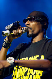 A new report from midia research fielded in partnership with digital music distributor amuse says independent artists generated more than $643 million in 2018, a 35% jump from the year before. Hip Hop Fashion Wikipedia