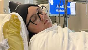 Fundraiser by Mendy Moore and Danielle Vespi : Raechel's Hodgkin's Lymphoma  & Fertility Fight