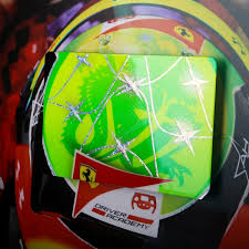 Fans des sohns von rekordweltmeister michael schumacher können sich ab sofort eine nachbildung seines helms sichern. Mick Schumacher 2020 Bild Mit Handlackierter Carbonplatte Helm 2020