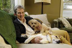 Practice limited to dogs and cats only. Pet Doctor Death Meg Mcnab Travels To Homes To Put Down Animals Daily Mail Online