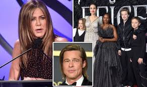Jennifer spent a year of her childhood living in greece with her family. Jennifer Aniston Banned From Seeing Brad Pitt S Kids With Angelina Jolie Celebrity News Showbiz Tv Express Co Uk