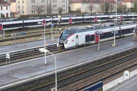 La journée de grève et de manifestation du 5 décembre constitue un raz de marée que nous n'avions pas connu depuis de nombreuses années. Ligne 4 Sept Trains Prevus Lundi 23 Decembre