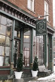 Highlighted Life Restaurant Exterior Coffee Shop Design Store Fronts