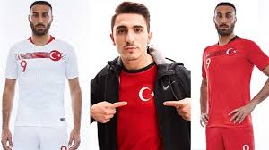 A milli takım formaları, eşofmanları, tişörtleri tff'nin eshop.tff.org kırmızı beyaz mağazasında sizleri bekliyor. A Milli Takim Forma Ipa International Press Agency