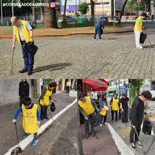 🇰🇷🇧🇷 Ruas limpas trazem pensamentos saudáveis. Pensamentos saudáveis desmotivam a criminalidade. Esse é o motivo pelo qual o Consulado e a comunidade coreana realizam ações de limpeza das ruas do Bom Retiro.